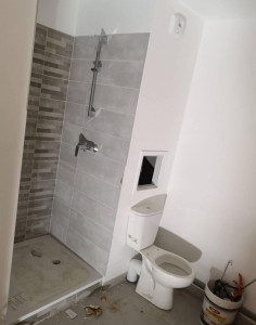 Photo de galerie - Installation douche et toilettes 