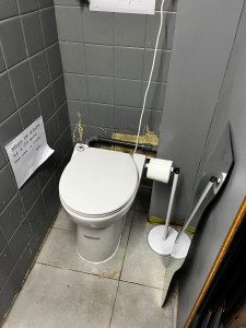 Photo de galerie - Changement WC Sanibroyeur monobloc. 