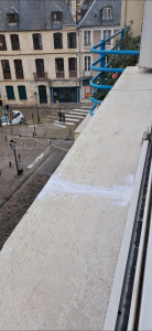 Photo de galerie - Décapage et réparation appuie de fenêtre.