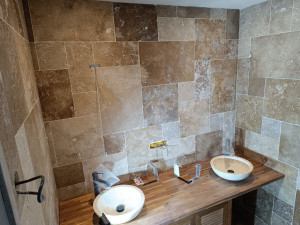 Photo de galerie - Pose de travertin 