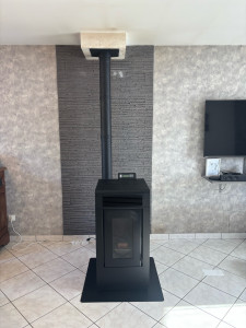 Photo de galerie - Pose d’un poêle à granulée étanche Vulcano EVO 12KW 