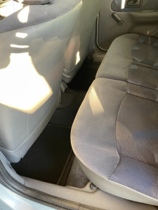 Photo de galerie - La banquette arriere de ma voiture