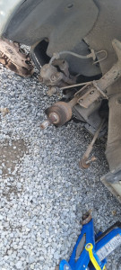 Photo de galerie - Changement moyeu avant gauche twingo 1