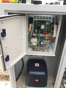 Photo de galerie - BRANCHEMENT DES ARMOIRES PORTAILS ET SYSTÈME DOMOTIQUE 