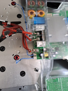 Photo de galerie - Remplacement de la carte électronique - Table à induction 