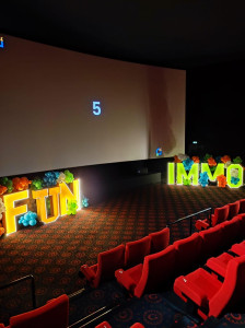 Photo de galerie - Lettre géantes lumineuses pour une décoration qui ne passe pas inaperçue!