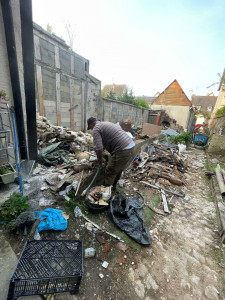 Photo de galerie - Bricolage et multi services