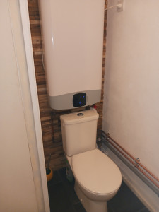Photo de galerie - Installation d'un chauffe eau connecter avec pose d'un WC 