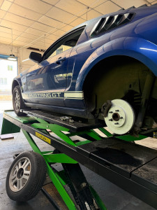 Photo de galerie - Disque Plaquettes Arrière sur cette MUSTANG GT 