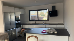 Photo de galerie - Pose de cuisine avec îlot 