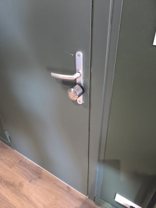 Photo de galerie - Pose de serrure électronique 