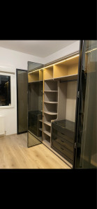 Photo de galerie - Montage du dressing