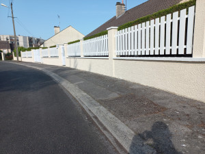 Photo de galerie - Nettoyage et peinture muret