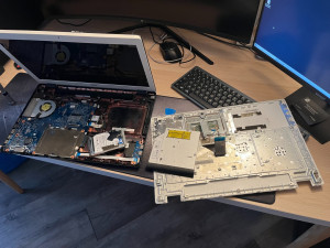 Photo de galerie - Sauvetage PC ! Lent et inutilisable, cet ordinateur a retrouvé une seconde jeunesse après une réparation et une optimisation complète. Il est maintenant ultra-rapide !