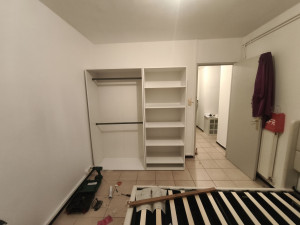 Photo de galerie - Suite montage dressing en plusieurs morceaux a la demande de la cliente