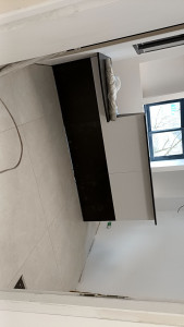 Photo de galerie - Montage de bancs d'accueil chez un professionnel 