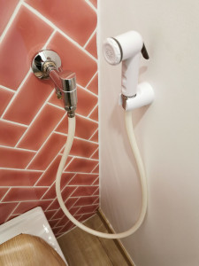 Photo de galerie - Installation d'une douchette de WC chez un particulier. 