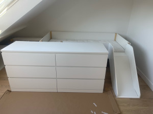 Photo de galerie - Lit enfant + commode 