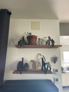 Photo de galerie - Création et installation d’étagères 