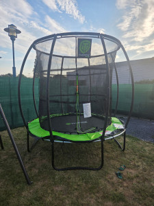 Photo de galerie - Montage trampoline 