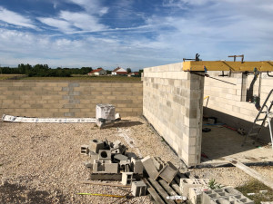 Photo de galerie - Réalisation garage + mur de clôture 