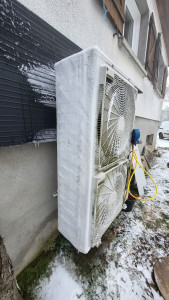 Photo de galerie - Pompe a chaleur prise en glace 