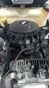 Photo de galerie - Réparation joint de culasse sur un autoportée 