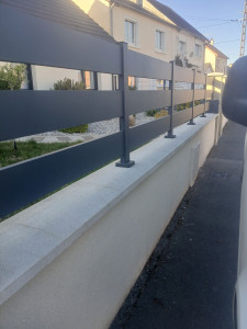 Photo de galerie - Clôture sur muret 