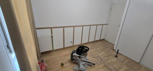 Photo de galerie - Chambre enfant habillage mural + peinture avant