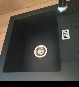 Photo de galerie - Tres attention ⚠️ avec évier noir 