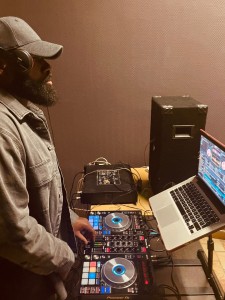 Photo de galerie - DJ - Disc Jockey
