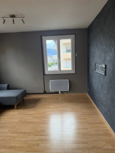 Photo de galerie - Pose d’une fenêtre pvc avec un volet roulant 