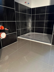 Photo de galerie - Les mains créent, le cœur donne du sens.