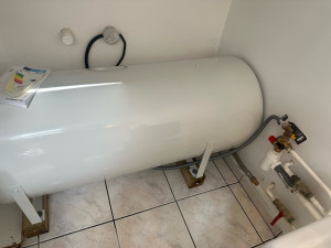 Photo de galerie - Ballon d’eau chaude horizontale