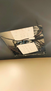 Photo de galerie - Dépannage et rangement de boîte de derivation caché dans plafond 