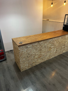 Photo de galerie - Fabrication d’un comptoir