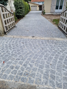 Photo de galerie - Création d'une allée carrossable en pavés