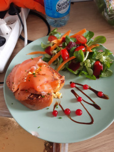 Photo de galerie - Notre petite assiette réalisée en 6 x pour un repas en famille 