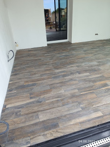 Photo de galerie - Carrelage salon avec un rattrapage de 6 centimes 