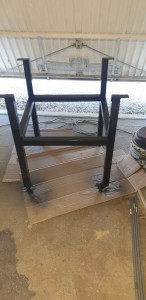 Photo de galerie - Fabrication pieds acier soudés pour table atelier à roulettes 