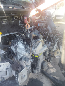 Photo de galerie - Mécanique véhicule léger et poids lourds 
l'entretien complet 