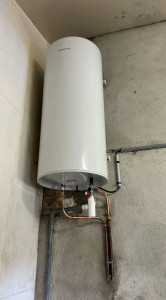 Photo de galerie - Pose d’un ballon de 150 litres 