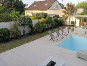 Photo de galerie - 
*Nettoyage et aménagement de jardin
*Tonte de pelouse
*Taille des arbres et des haies
*Nettoyage haute pression (Karcher)
*Intervention rapide

? Île-de-France