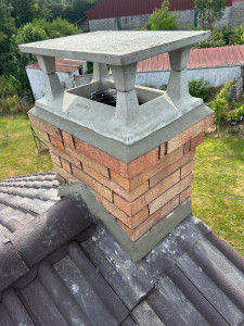 Photo de galerie - Pose d un chapeau béton plus solin de cheminée 