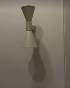 Photo de galerie - Pose d’une applique murale