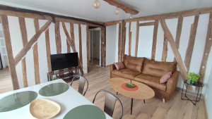 Photo de galerie - Transformation d'une grande ruine en plusieurs appartements. En solitaire. (isolation, électricité, plomberie, plancher, placo, cuisine, salle de bain, etc...)
