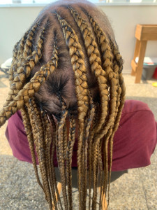 Photo de galerie - Nattes collées