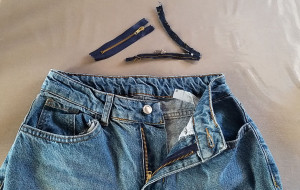 Photo de galerie - Changement de fermeture éclair de jeans.
