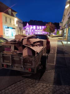 Photo de galerie - Transport de cartons à la decheterie 