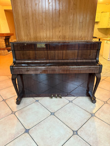 Photo de galerie - Emballage avant Chargement d’un Piano Laqué